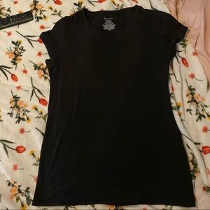 Black fitted t shirt, size XL in juniors